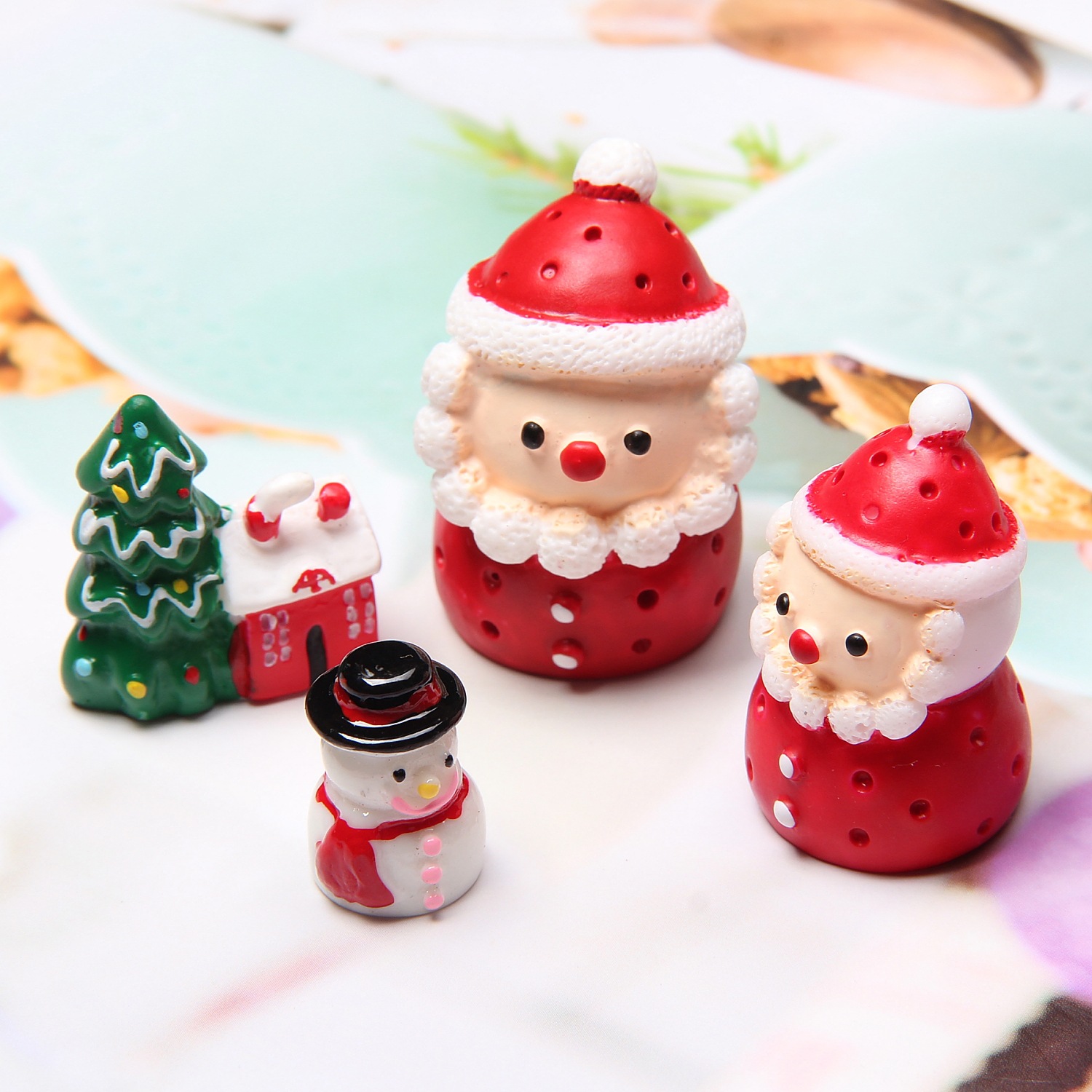 Random Mix 10 pcs 3D Christmas ornaments resin