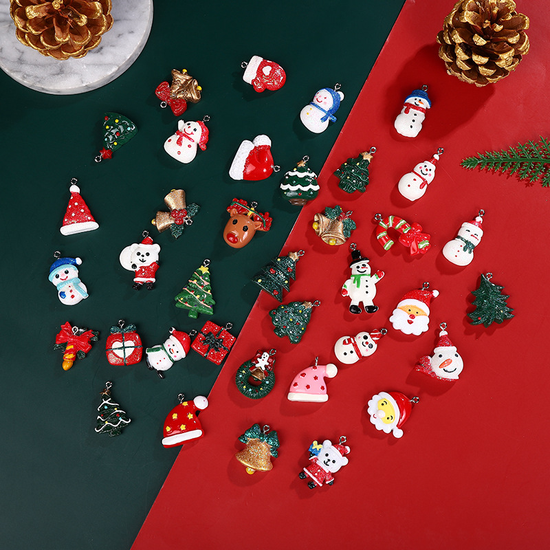 Random Mix 30 pcs Christmas resin pendants