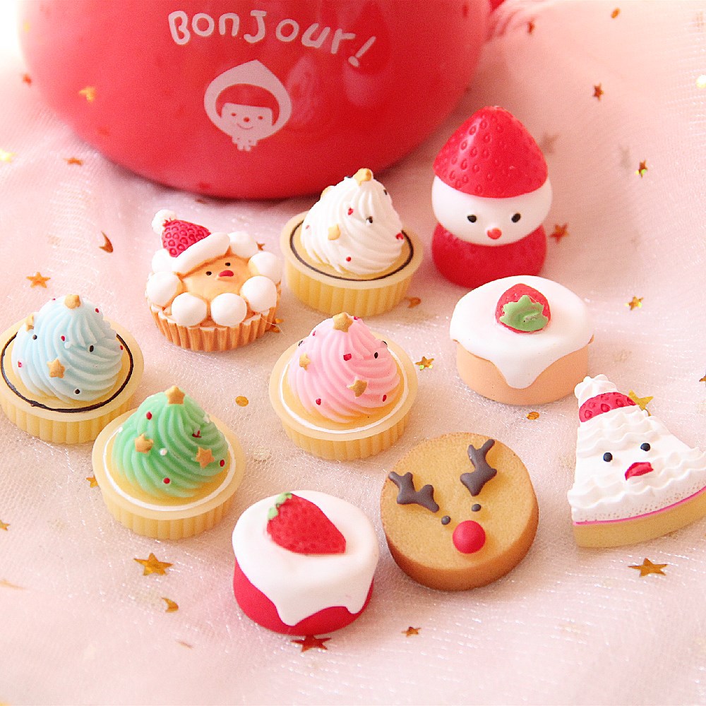 Random Mix 10 Christmas gift resin DIY accessories