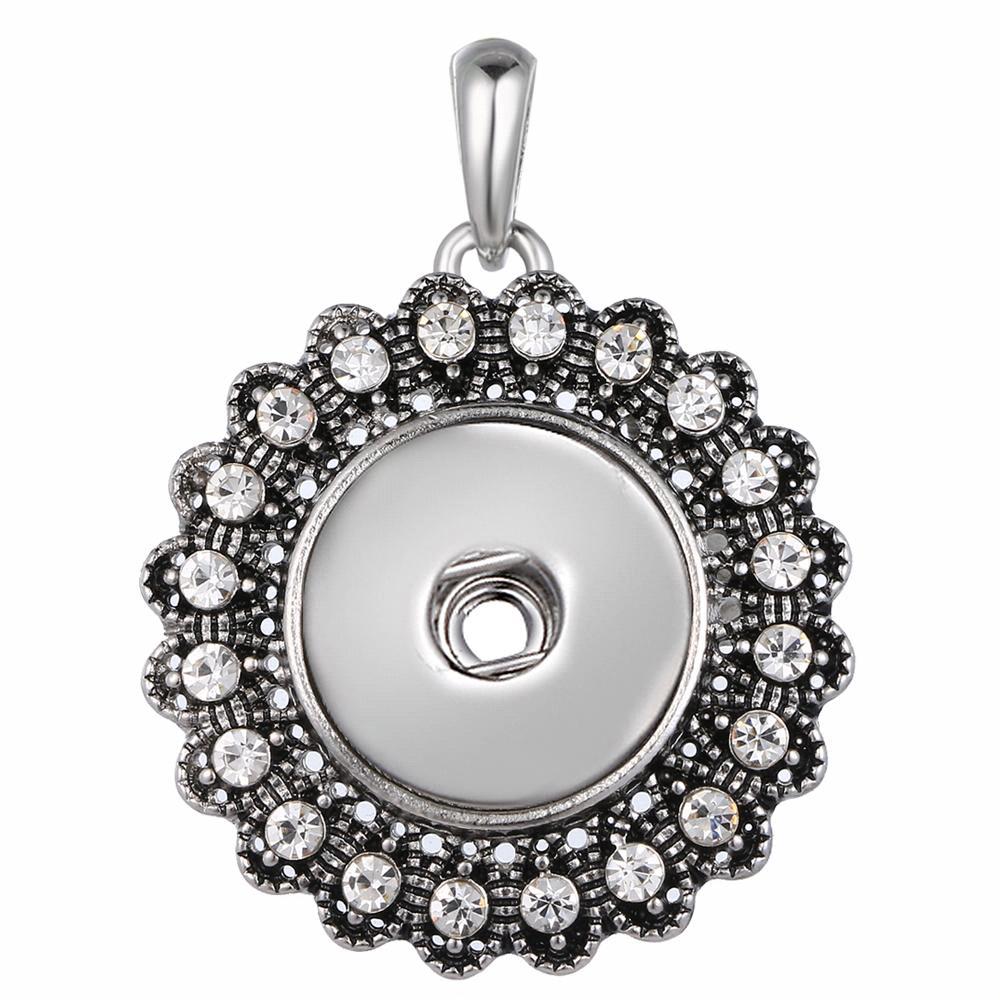 Snap button pendant without chain
