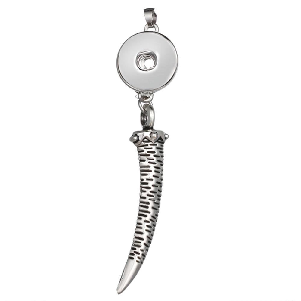 Wolf tooth snap button pendant without chain