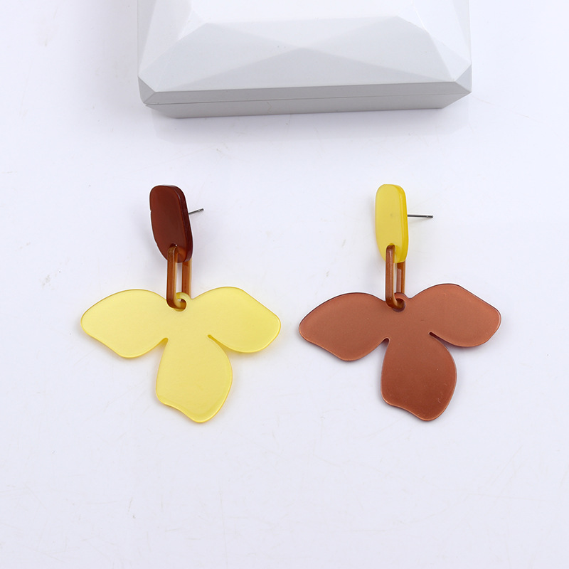 Contrast color patchwork flower earrings