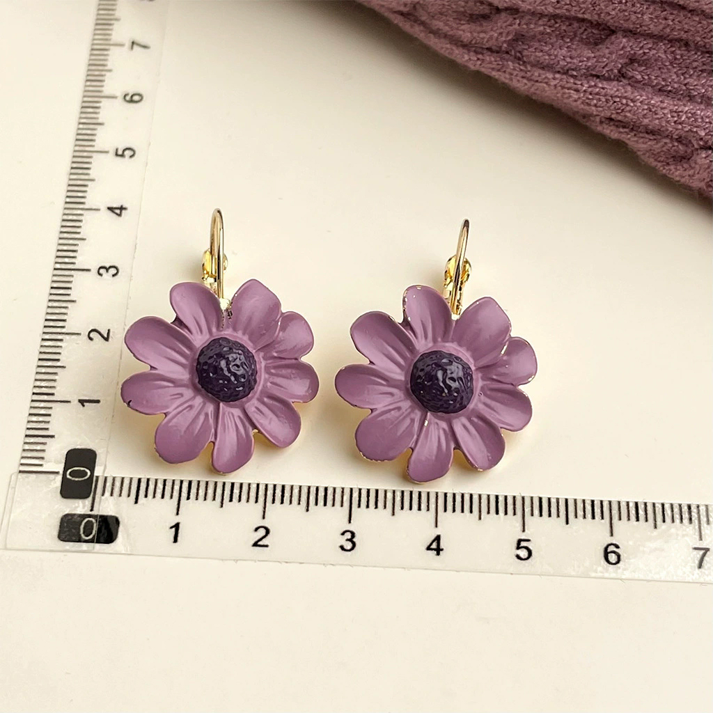 French retro purple oil drop earrings for women with super fairy temperament and sweet flower earrings with silver needles