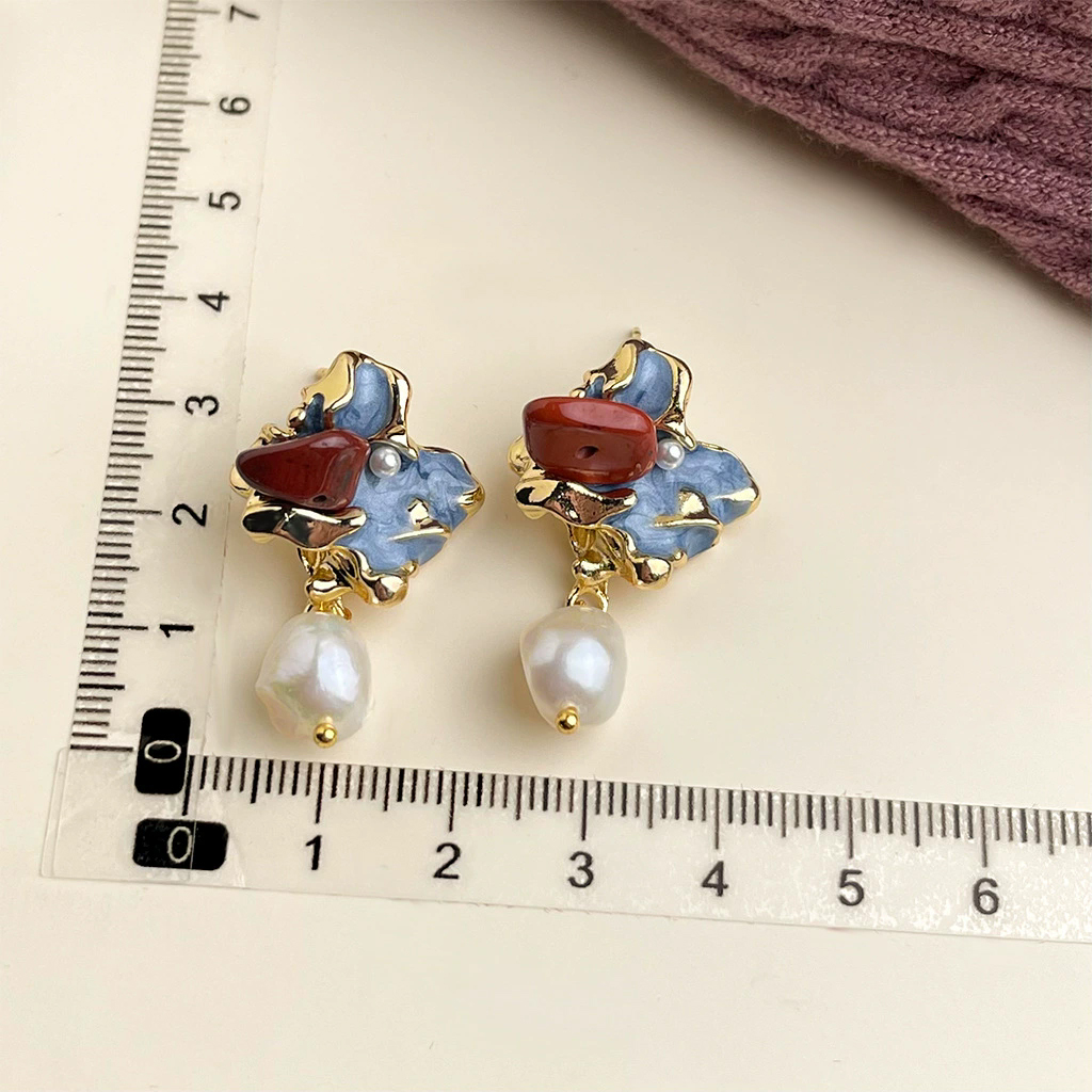 French retro purple oil drop earrings for women with super fairy temperament and sweet flower earrings with silver needles