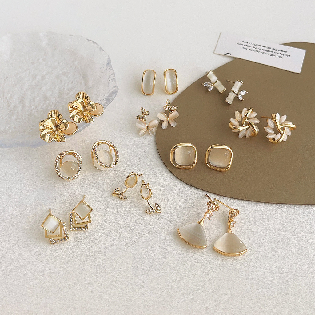 French high-end glass cat's eye earrings with super fairy temperament and sweet flower earrings with silver needles