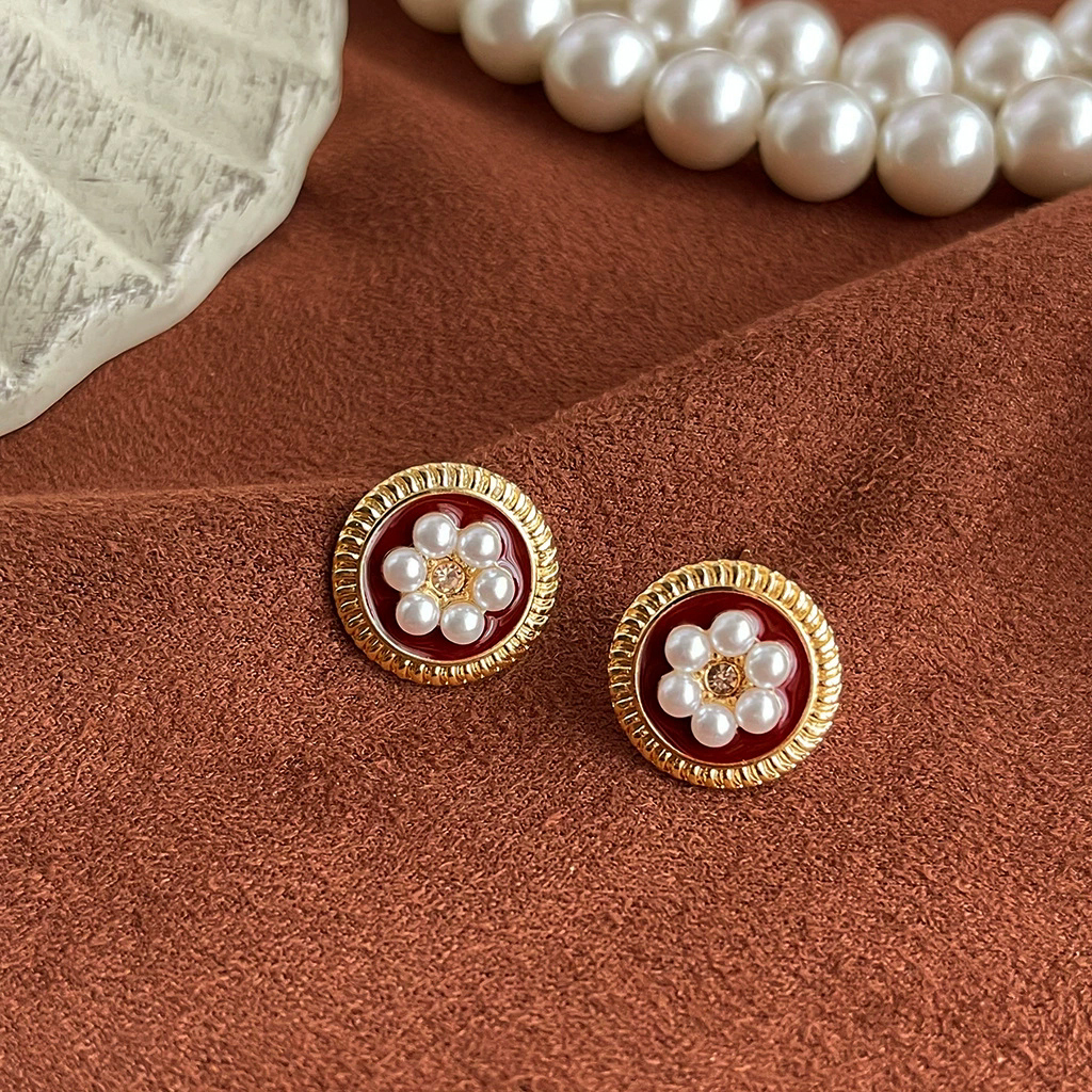 Retro wine red oil drop earrings niche light luxury pearl earrings with silver needles