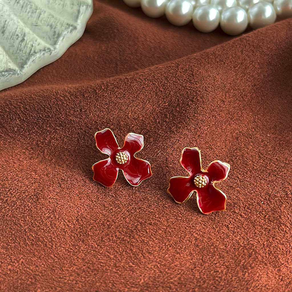 Retro wine red oil drop earrings niche light luxury pearl earrings with silver needles