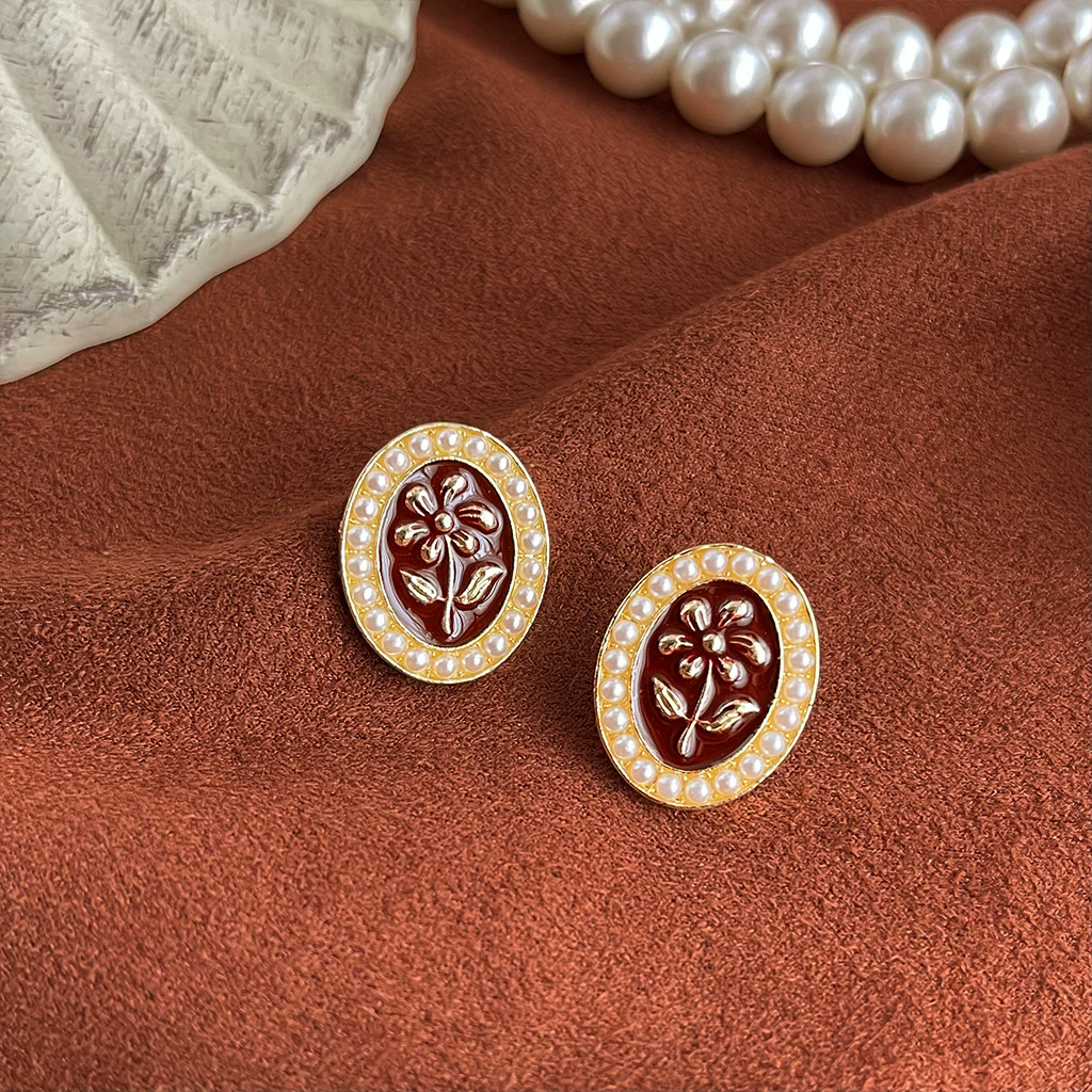 Retro wine red oil drop earrings niche light luxury pearl earrings with silver needles