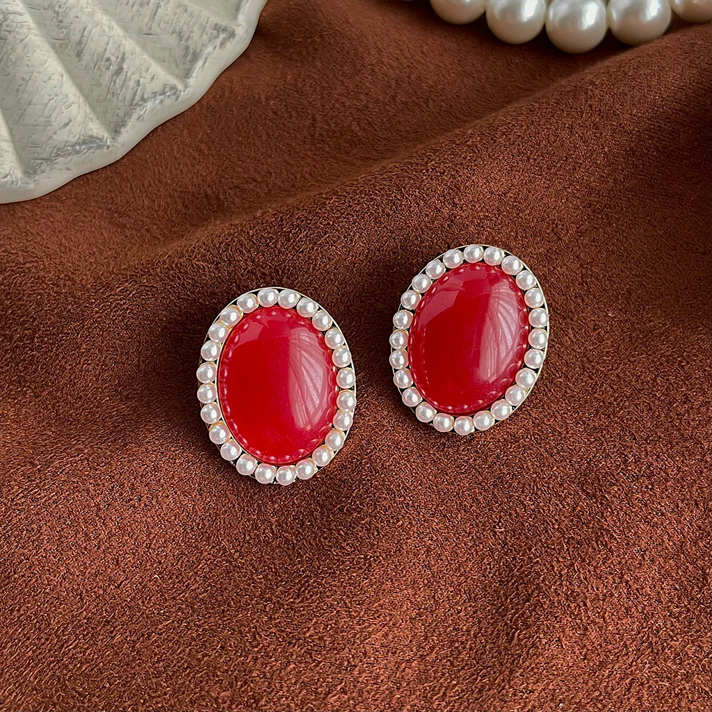 Retro wine red oil drop earrings niche light luxury pearl earrings with silver needles