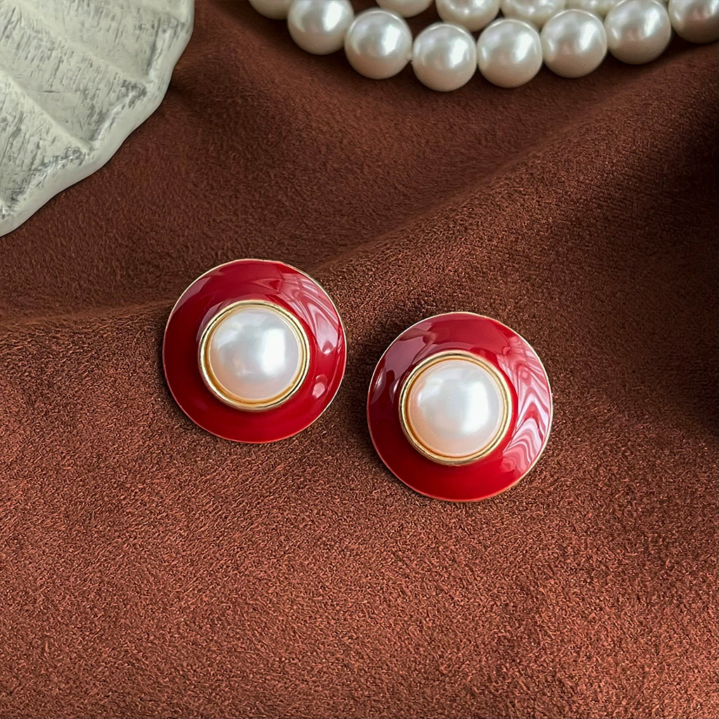 Retro wine red oil drop earrings niche light luxury pearl earrings with silver needles