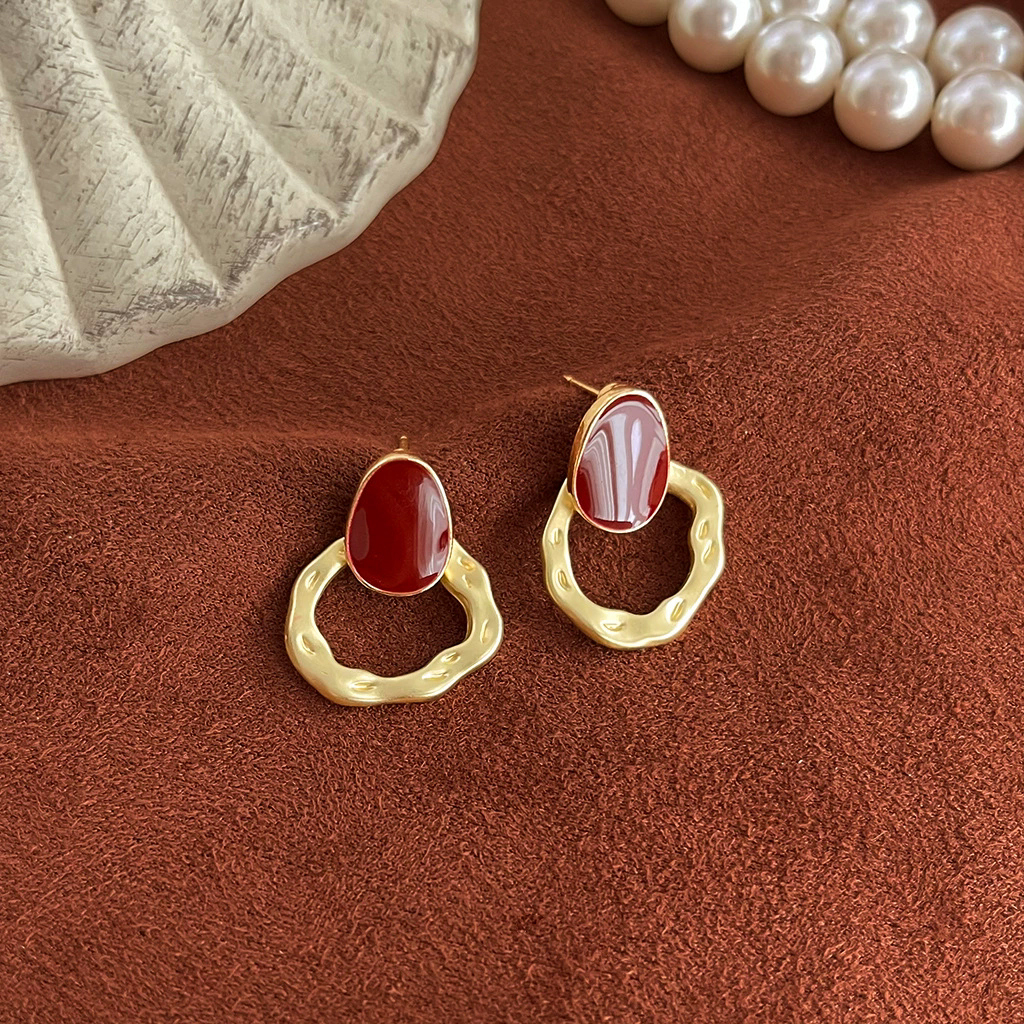 Retro wine red oil drop earrings niche light luxury pearl earrings with silver needles