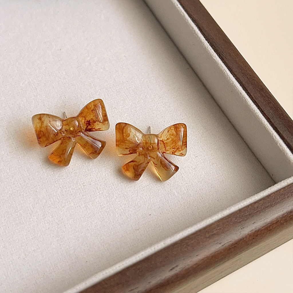 Vintage Maillard Brown Earrings with silver needles