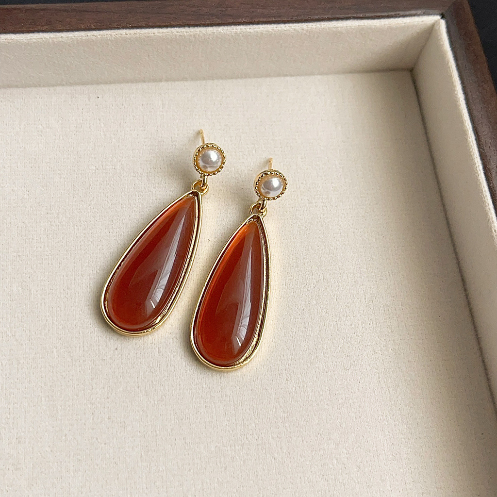Vintage Maillard Brown Earrings with silver needles