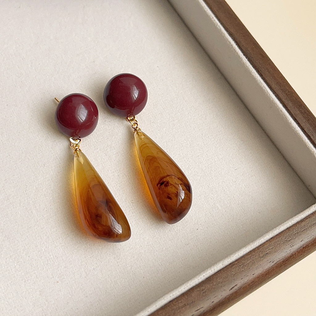 Vintage Maillard Brown Earrings with silver needles