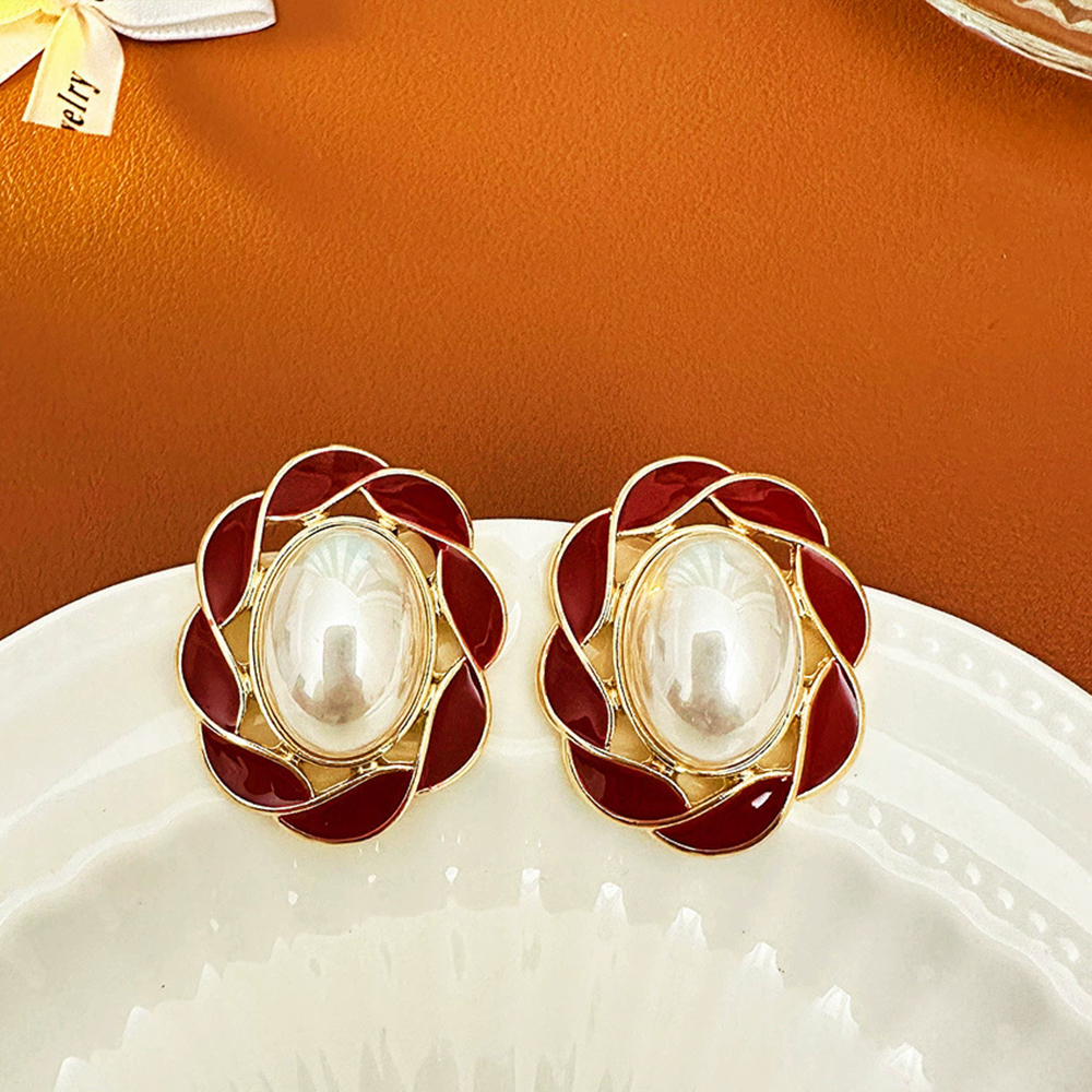 Vintage jewelry European and American medieval luxury earrings with silver needles